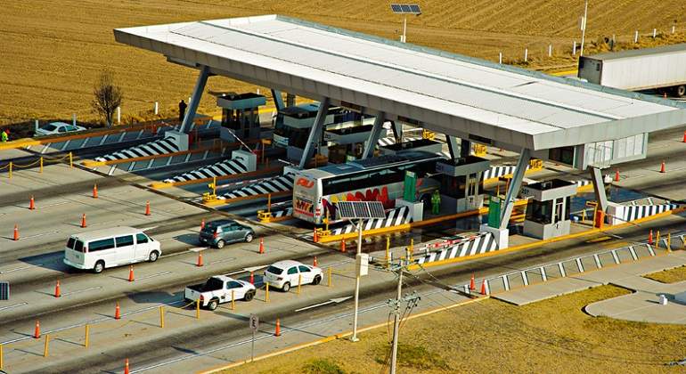 6_PlazaPeaje_Autopista_Amozoc_perote.jpg