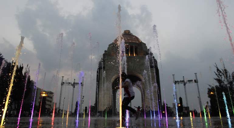 Monumento-a-la-Revolucion-reuters.jpg
