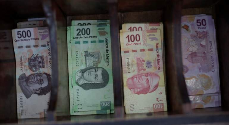 dinero-pesos-mx-reuters-770.jpg
