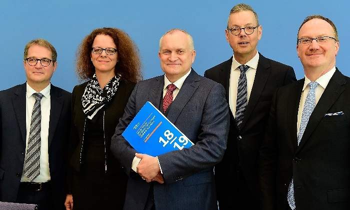 consejo-expertos-economicos-gobierno-alemania-sabios-alemanes-7noviembre2018-getty.jpg