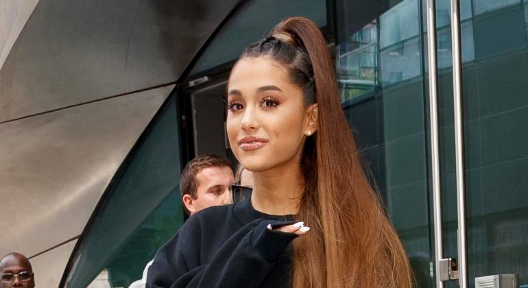 ariana-grande-coleta-770.jpg