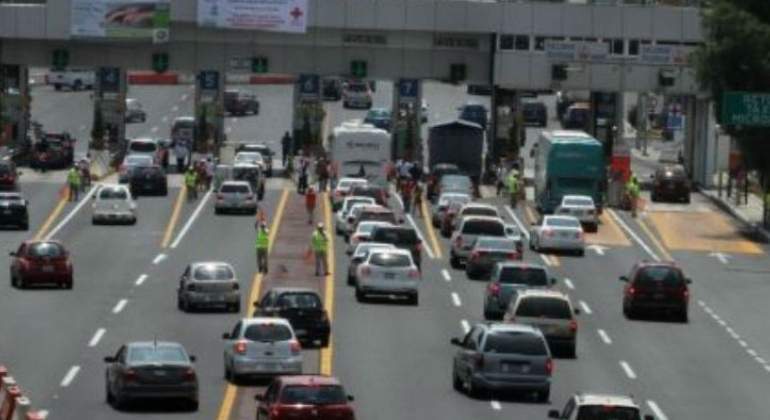 autopista-mexico-cuernavaca-navidad.jpg