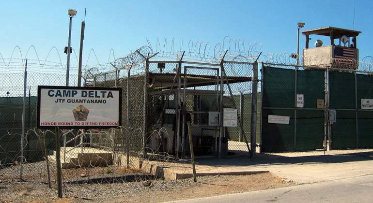Entrada-a-facilidad-del-camp-delta-guantanamo-us-department-of-defense.jpg
