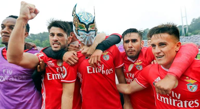 JIMENEZ-EFE-BENFICA.jpg