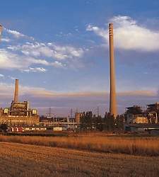 central-térmica-petroleo.jpg