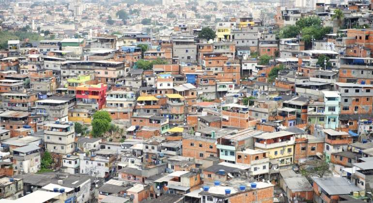 favela-rio-janeiro-dreamstime-770x420.jpg