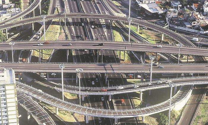 autopistas-cruce-abertis-770.jpg