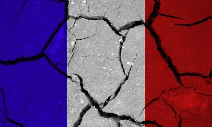 Francia-Bandera-grietas-Getty.jpg