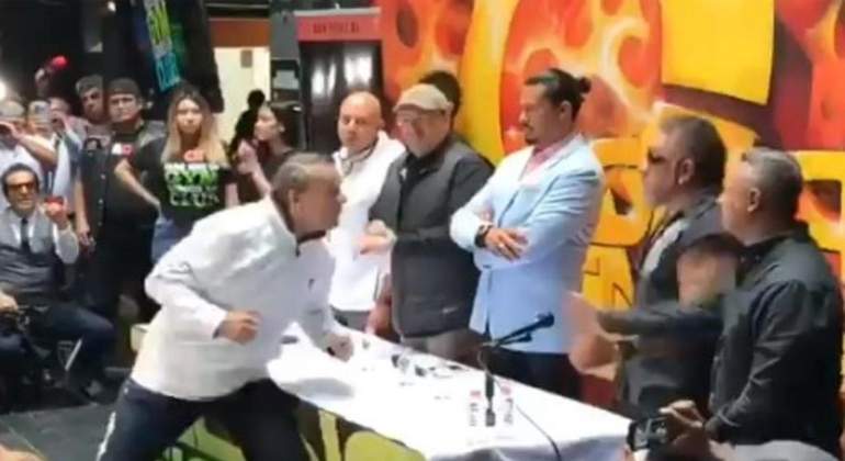 pelea-twitter-770.jpg