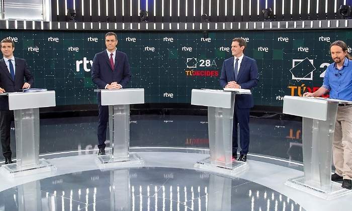 cuatro-candidatos-atriles-debate-rtve-efe.jpg