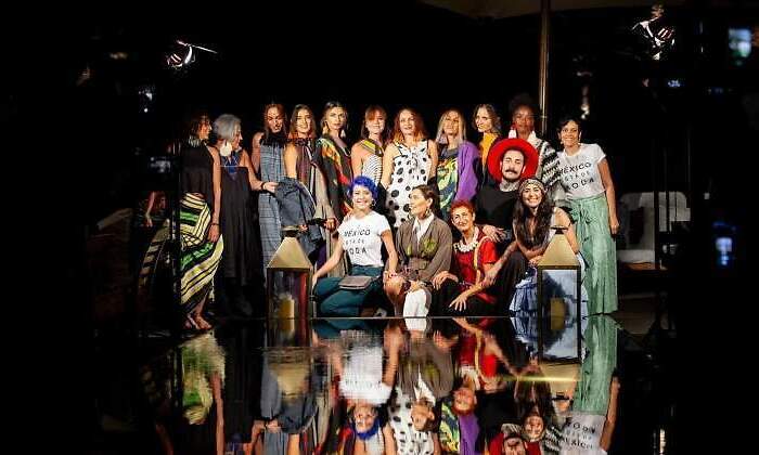 770x420-mexico-esta-de-moda-desfile.jpg