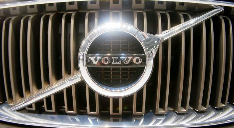 volvo-logo-reuters.jpg