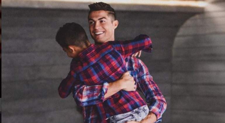 Estas son las primeras fotos de su hija Alana Martina — Cristiano Ronaldo
