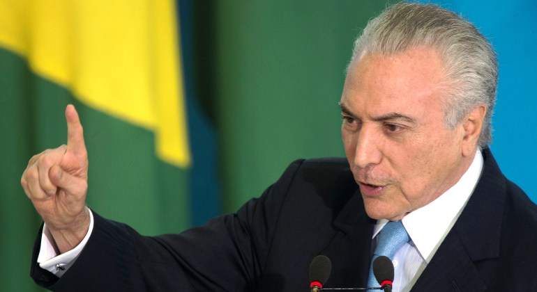 temer-dedo-advertencia-brasil-efe.jpg