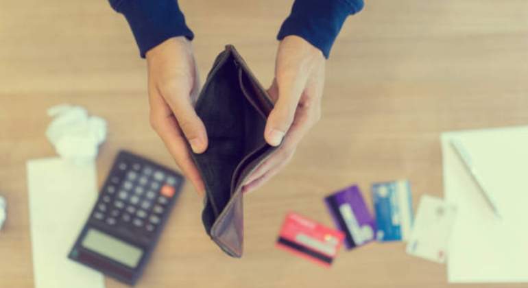 cartera-sin-dinero-770-istock.jpg