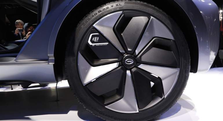 Auto-llanta-reuters-770.jpg