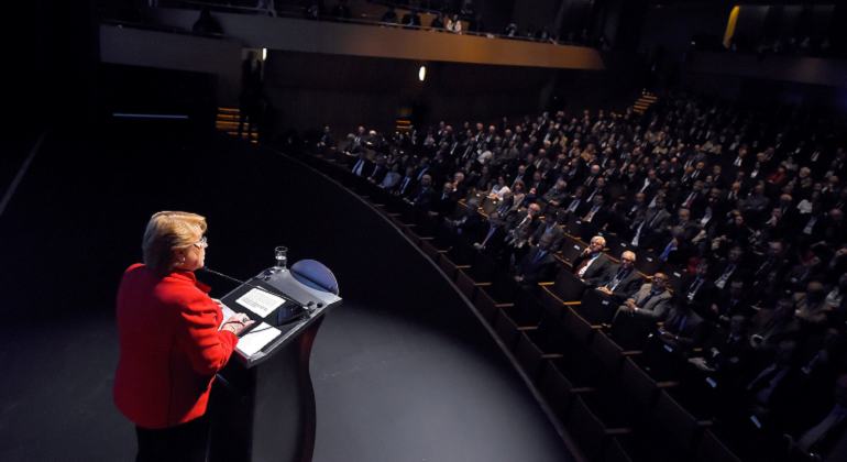 bachelet-empresarios-efe.png