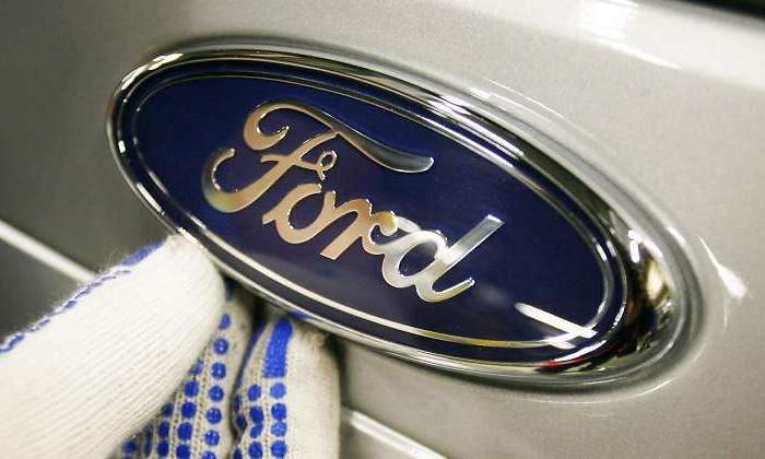 ford-empleo-trabajador-logo-reuters.jpg