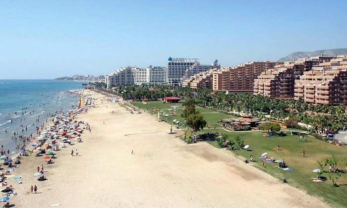 Vista de la costa de Marina dOr EE