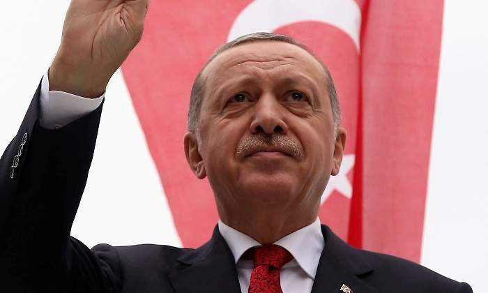 erdogan-bandera-reuters.jpg
