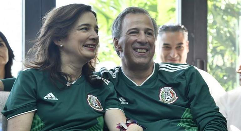 Meade-Juana-sele.jpg