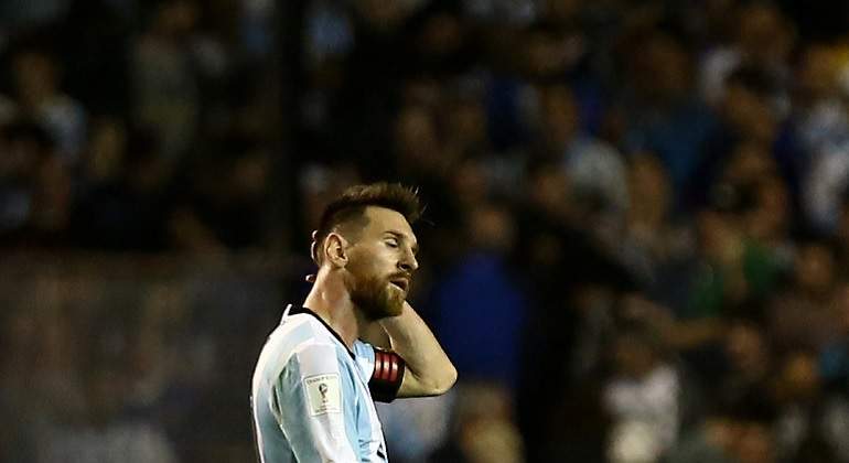 Messi-reuters-fuera.jpg