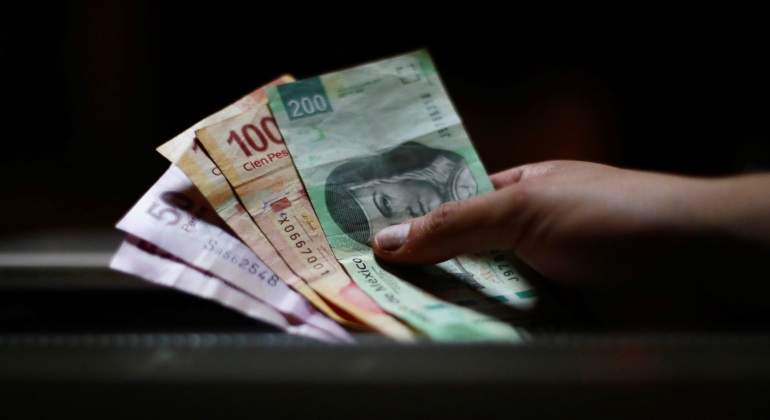 Peso-billetes-reuters-770.jpg