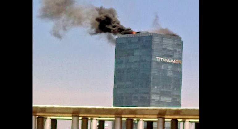incendio-torre-titanium-puebla-hermes-770-420.jpg
