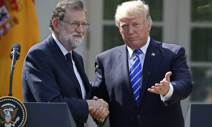 rajoy-trump-mano.jpg