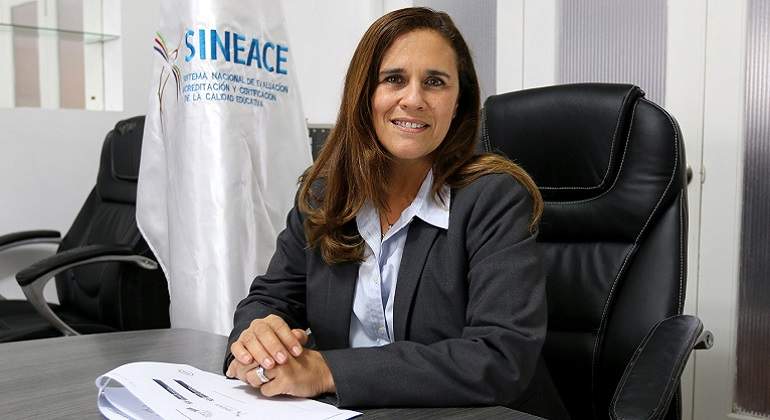 CAROLINA-BARRIOS.jpg