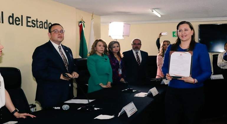 constancia-martha-erika-770-420-TW.jpg