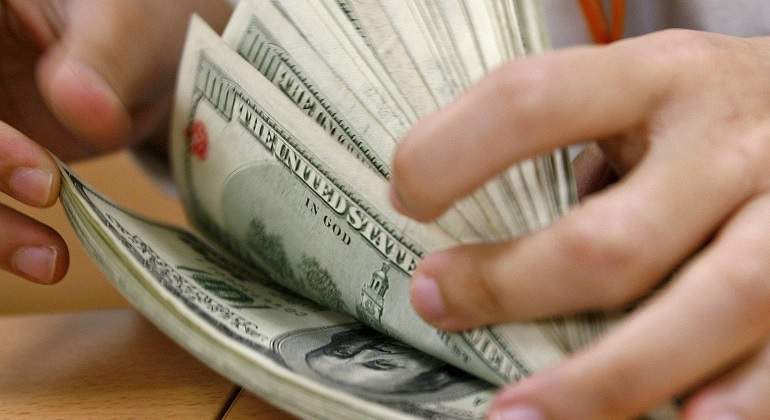 dolares-efe.jpg