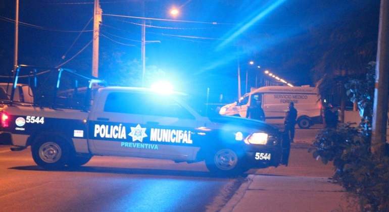 cancun-policia--770-420.jpg