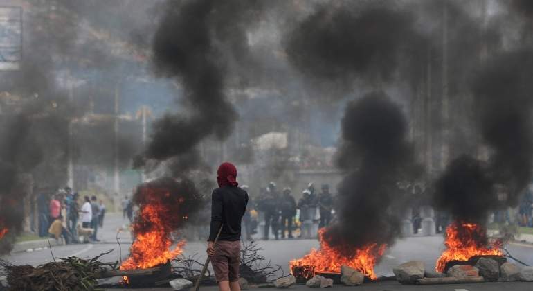 ecuador-toque-de-queda.jpg