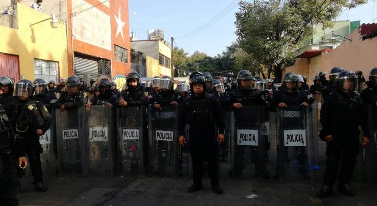 granaderos-desalojo-770-420.jpg