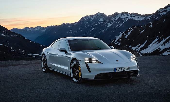 porsche-taycan-2019-01.jpg