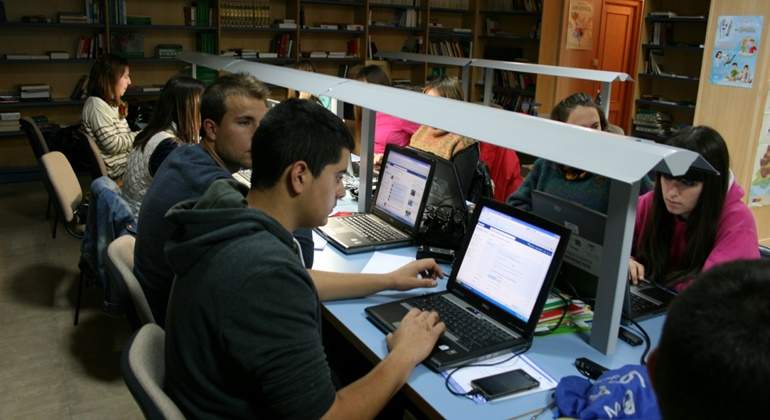 jovenes-tecnologia