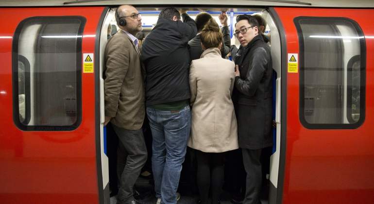 22 heridos tras atentado con artefacto casero en el metro — LONDRES 22 heridos tras atentado con artefacto casero en el metro — LONDRES