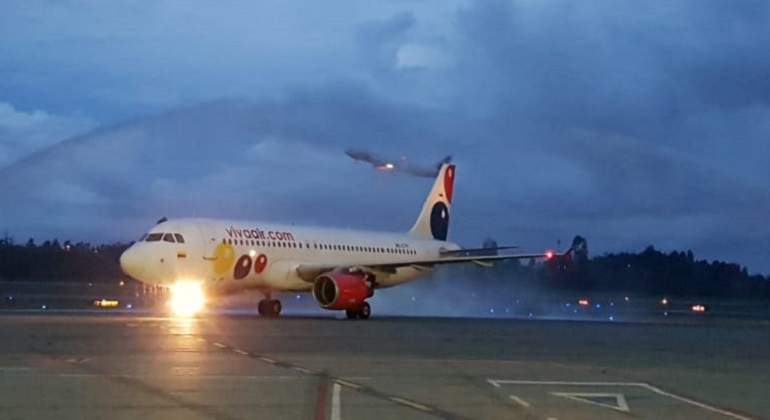 vivaair770.jpg