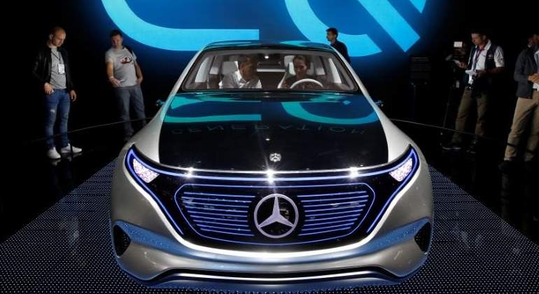 mercedes-eq-reuters.jpg