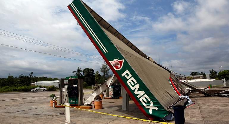 Pemex-caida.jpg