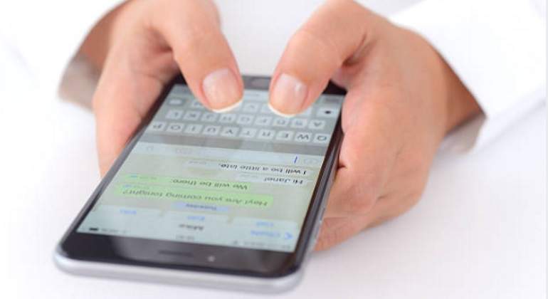 whatsapp-istock-770.jpg