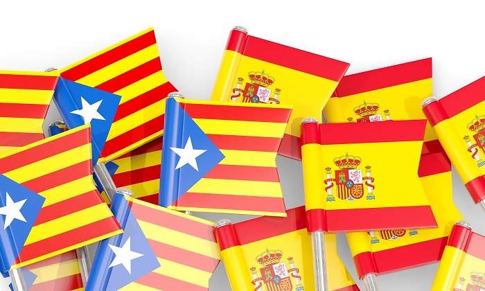 cataluna-espana-banderitas-dreamstime.jpg