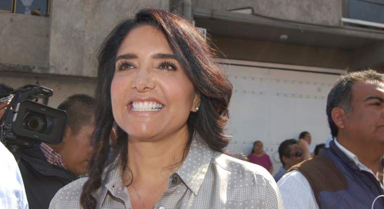 Alejandra-Barrales-TW-770.jpg