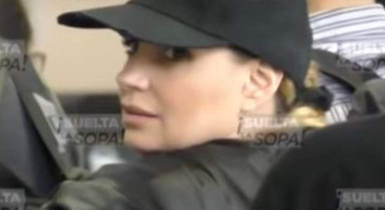 angelica-rivera-aeropuerto-los-angeles.jpg