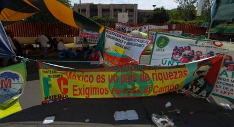 Planton-Camara-de-Diputados-notimex.jpg