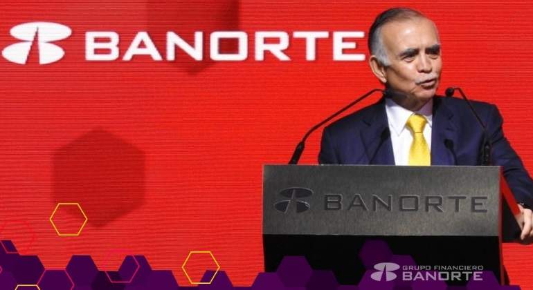 romo-Banorte-770.jpg
