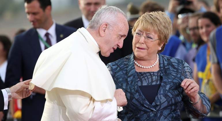 Papa-Chile-reuters.jpg