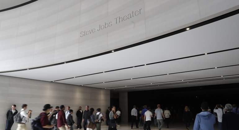 Steve-Job-Theater-reuters-770.jpg