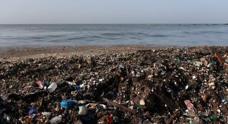 basura-playas-770x420-reuters.jpg